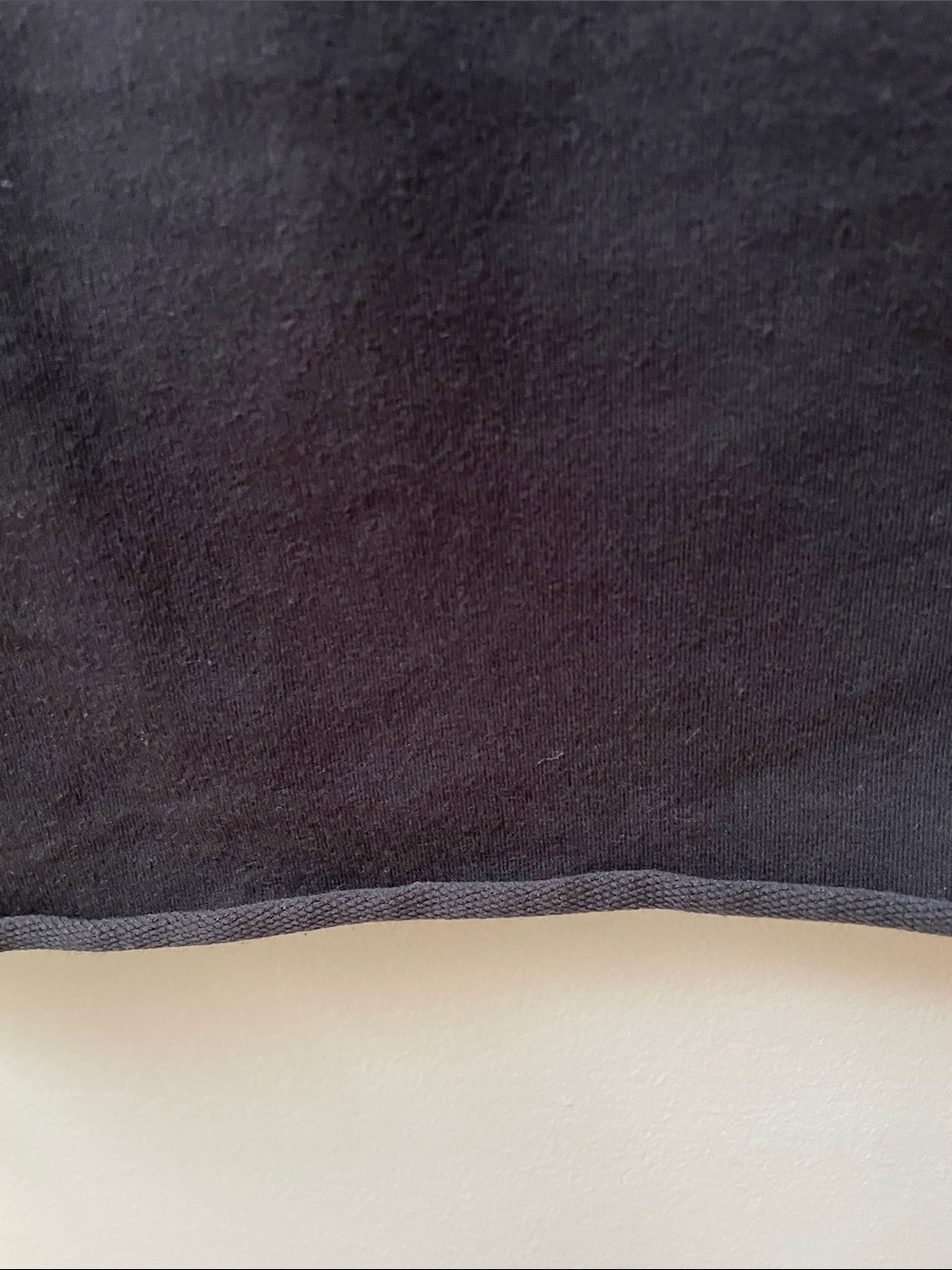 Juicy Couture Cropped Cutoff Black Sweatshirt with Metallic Gold 'JUICY' Logo - Picture 4 of 6